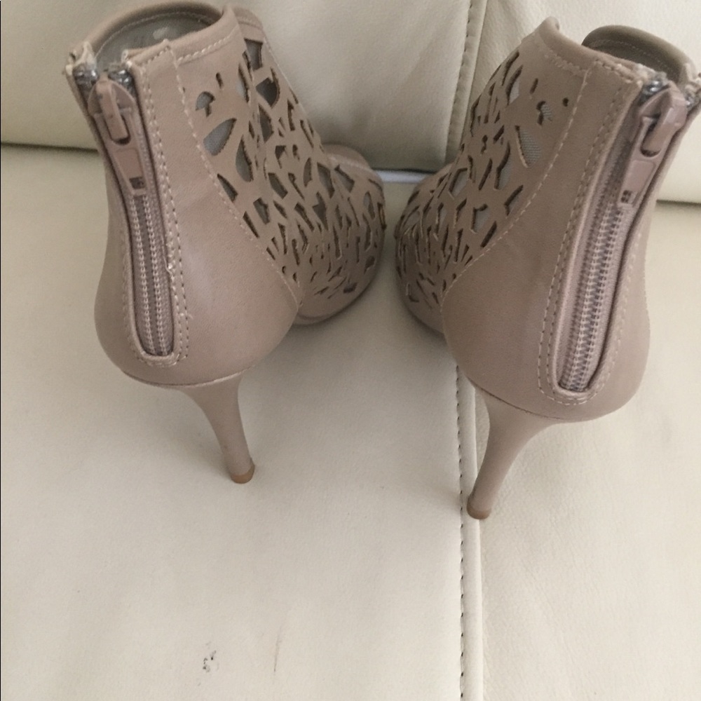 Booties - Picture 4 of 5